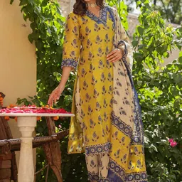 Anni Designer Women Floral Printed Regular Kurta with Trousers & With Dupatta-picture-49