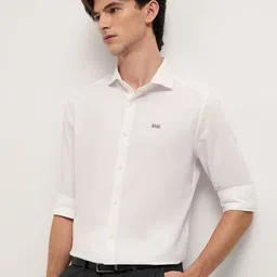 THE BEAR HOUSE Men Tailored Fit Solid Spread Collar Pure Cotton Formal Shirt-picture-41