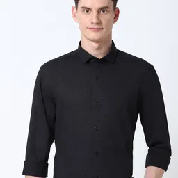 Peter England Men Spread Collar Geometric Printed Cotton Slim Fit Casual Shirt-picture-48