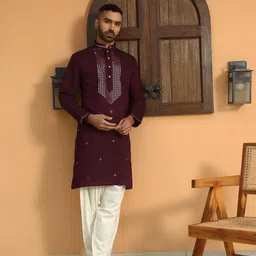 KRAFT INDIA LUXE Floral Embroidered Thread Work Mandarin Collor Straight Kurta-35