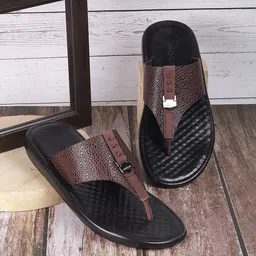 Mochi Men Textured Comfort Sandals-image-68