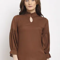 La Zoire Women Solid Keyhole Neck Top-picture-17