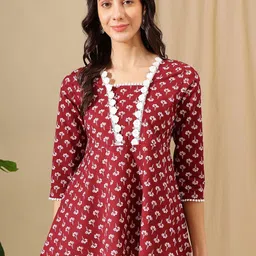 JANAKDULARI CREATION Floral Print Cotton Top-picture-40