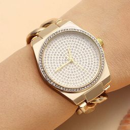 HAUTE SAUCE by Campus Sutra Women Embellished Dial & Stainless Steel Bracelet Style Straps Analogue Watch-41