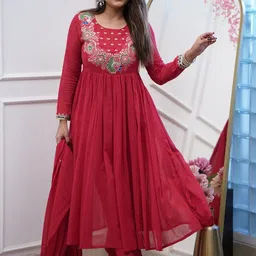 Ekta Textiles Women Floral Embroidered Regular Thread Work Kurta with Trousers & With Dupatta-13