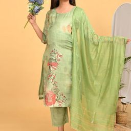GOLDSTROMS Women Floral Printed Kurta with Trouser & Dupatta-image-89
