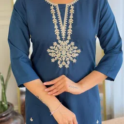 GRIOPY Women Ethnic Motifs Embroidered Regular Thread Work Kurta with Trousers & With Dupatta image 2
