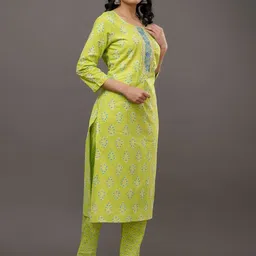Jasoriya Women Ethnic Motifs Printed Thread Work Pure Cotton Kurta with Trousers-picture-17