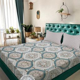 KLOTTHE Multicoloured Floral 300 TC King Bedsheet with 2 Pillow Covers-picture-39