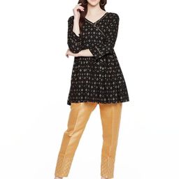 PINOVO Women Gold Toned Wrinkle Free Trouser-picture-15