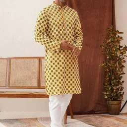Jompers Men Embroidered Regular Sequinned Kurta with Pyjamas-8