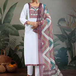 Women Basket Geometric Printed Straight Kurta With Trousers And Dupatta-8