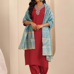 Gerua By Libas Floral Yoke Design Sequinned V-Neck Straight Kurta With Salwar & Dupatta-29