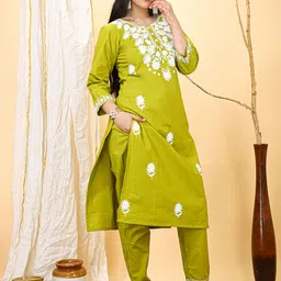 FULPARI Floral Embroidered Thread Work Pure Cotton Straight Kurta With Trousers-picture-20