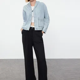 Trendyol Women Colourblocked Crop Sporty Jacket-picture-15