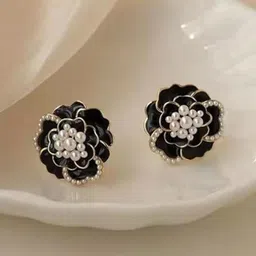 SUBHAGALANKAR Gold-Plated Pearls Studded Floral Studs-31