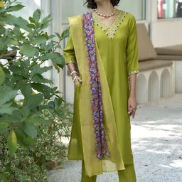 SHREE LAXMINARAYAN EXPORT Women Yoke Design Regular Kurti with Trousers & With Dupatta-picture-41