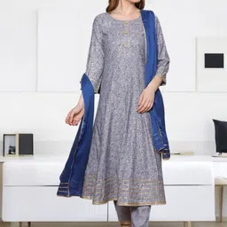 Jeff co-op Women Floral Printed Panelled Gotta Patti Kurta with Trousers & With Dupatta-picture-10