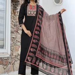 Yufta Women Ethnic Motifs Embroidered Regular Sequinned Pure Cotton Kurta with Trousers & With Dupatta-image-94