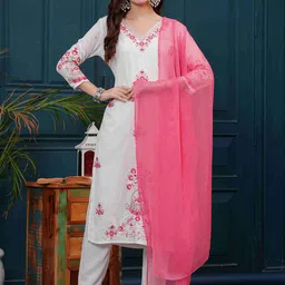 ALEXEY JAY Floral Embroidered Thread Work V-Neck Straight Kurta With Trousers & Dupatta-35