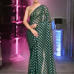 DIVASTRI Embellished SequinnedSaree-image-7