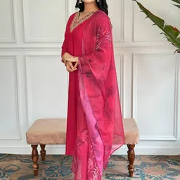 HERE&NOW Floral Yoke Design V-Neck Thread Work Straight Kurta With Trousers & Dupatta image 4