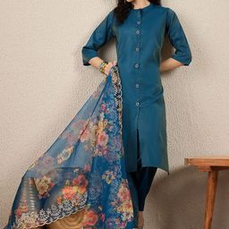 VredeVogel Striped Mandarin Collar Kurta With Trousers & Dupatta-22