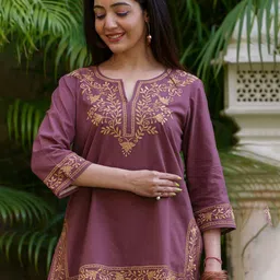 INAAYA JAIPUR Women Embroidered V-Neck Thread Work Pure Cotton Thread Work Kurti-image-69