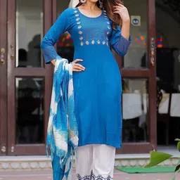 G4Girl Women Yoke Design Regular Thread Work Kurta with Trousers & With Dupatta-42
