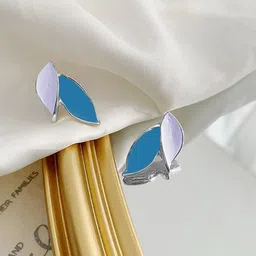 VAGHBHATT Silver-Plated Leaf Shaped Enamelled Studs image 5