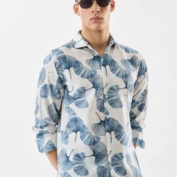 Snitch Men Floral Printed Spread Collar Casual Shirt-image-92
