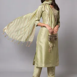 VredeVogel Women Ethnic Motifs Embroidered Regular Beads and Stones Chanderi Silk Kurta with Trousers & With-image-59