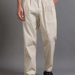 Italian Colony Men Textured Relaxed Pleated Trousers-image-3