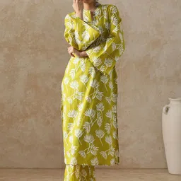 Moara Women Floral Printed Pure Cotton Kurta with Palazzos-picture-17