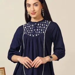 Moda Rapido Embroidered Mandarin Collar Crepe Top-picture-45