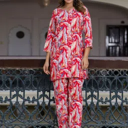 VredeVogel Women Floral Printed Regular Kurta with Trousers-picture-24