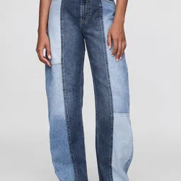 GAP Women Color-Block Lightly Washed Barrel Fit Jeans-image-7