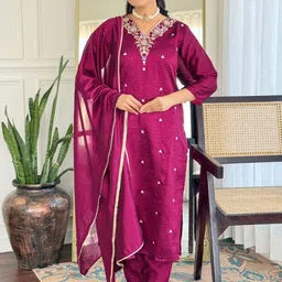 TWINS LADY Women Ethnic Motifs Embroidered Regular Kurta with Trousers & With Dupatta-image-76