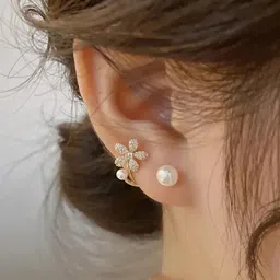 ONUYX Floral Studs Earrings-12