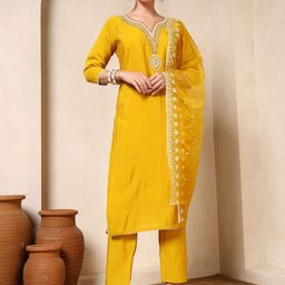 Spera Ethnic Motifs Embroidered Beads and Stones Kurta With Trousers & Dupatta-image-58