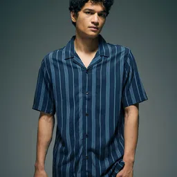 Flying Machine Men Vertical Striped Cuban Collar Casual Shirt-image-71