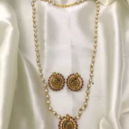 Rangrozo Jewellery Gold Plated Cubic Zirconia Studded & Beaded Traditional Jewellery Set-21