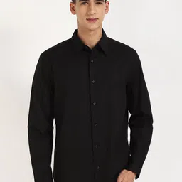 Calvin Klein Jeans Men Spread Collar Solid Cotton Casual Shirt-image-38