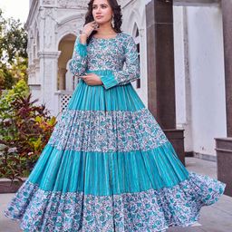 CHANSI Floral Printed Pleated Flared Maxi Dress-image-38