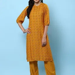 Shree Women Printed Regular Liva Kurta with Trousers-picture-3