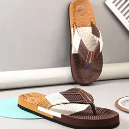 FOOTUP Men Colourblocked Thong Flip-Flops-image-60