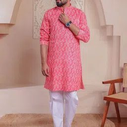 Stuffie Land Men Floral Printed Regular Pure Cotton Kurta with Pyjamas-image-78