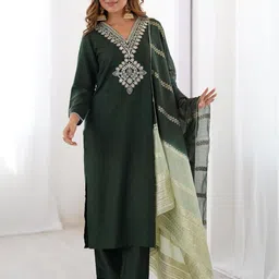 KALINI Women Embroidered Thread Work Kurta with Pyjamas & With Dupatta Set-picture-16