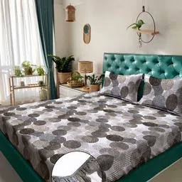 KLOTTHE Brown & White Geometric Printed 300 TC Fitted Double Bedsheet Set 2.7 m x 2.7 m-29