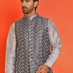 Anouk Printed Woven Nehru Jacket image 3